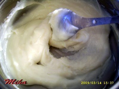 Preparare crema pentru prajitura smantanita