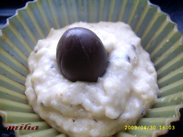 Preparare briose cu ciocolata