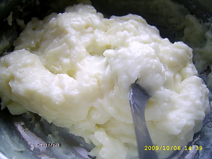 prajitura-cu-crema-de-lapte-3