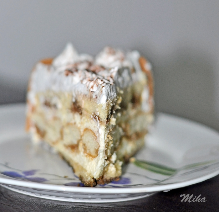 Tort cu crema mascarpone insiropat cu cafea
