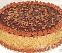 Tort cu nuca si ciocolata