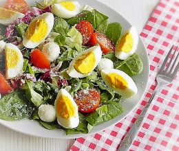 Salata cu mozzarella