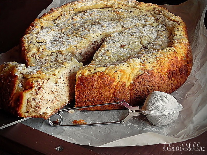 Sectiune tarta cu branza si ciocolata