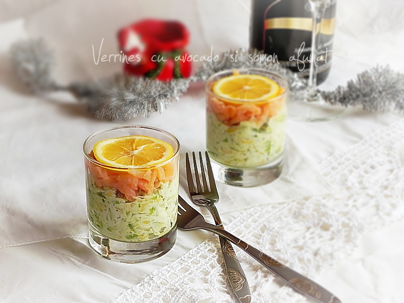 Verrines cu avocado si somon afumat