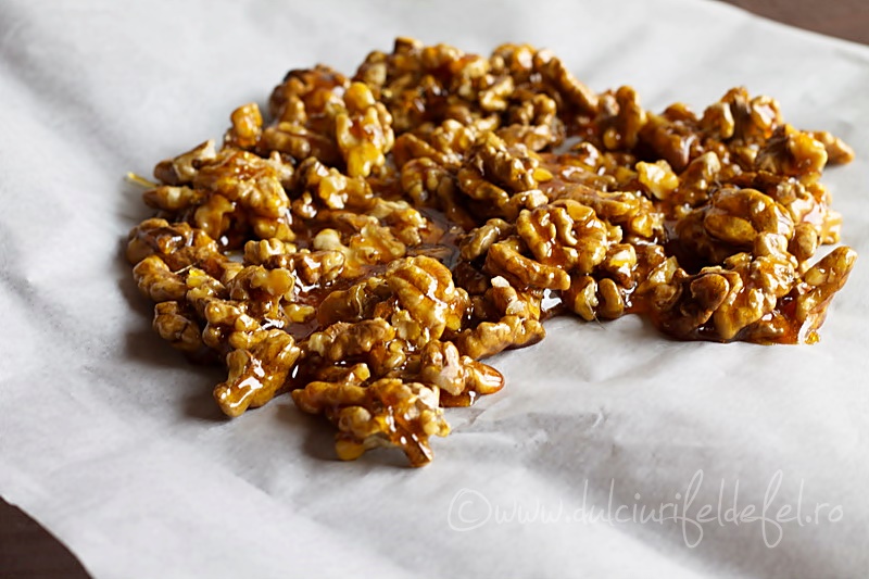 Nuci caramelizate