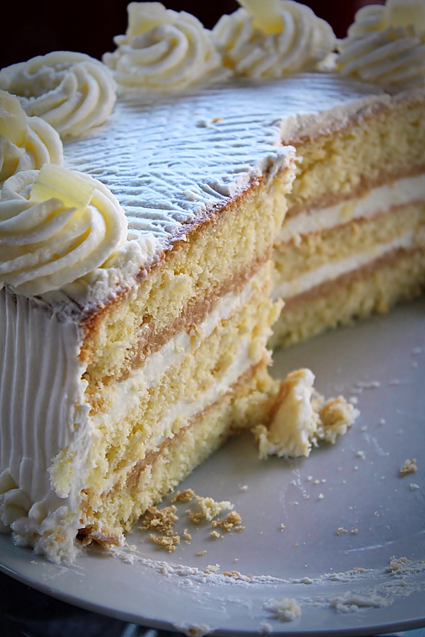 Tort cu jeleu de ananas caramelizat