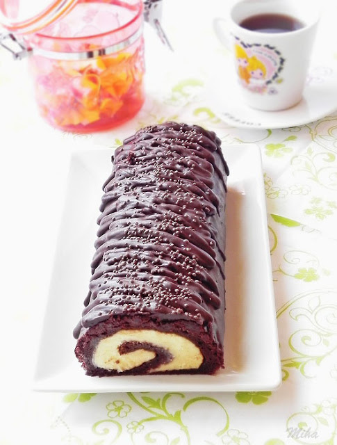 Prajitura cu crema de vanilie si ciocolata