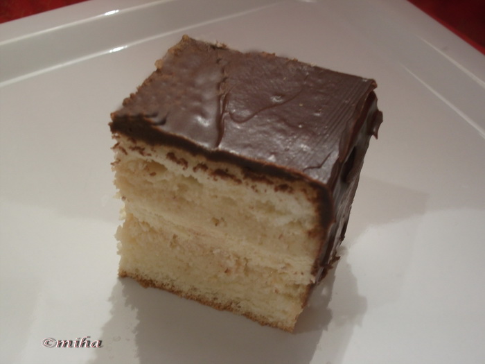 Tort cu ciocolata alba